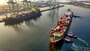 Războiul din Iran începe să afecteze comerțul mondial: rute maritime între Asia și Europa, suspendate