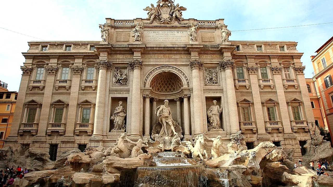 Reguli noi pentru turiştii care vizitează Roma
