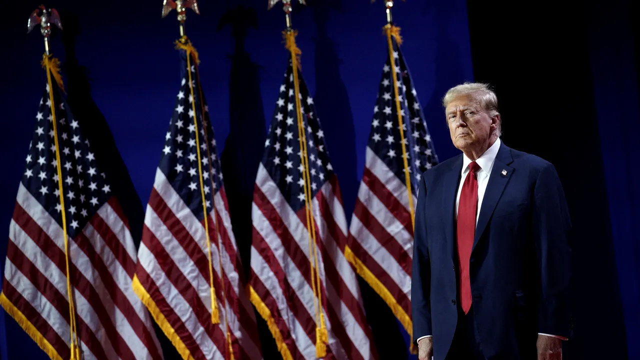 Donald Trump îl alege pe J.D. Vance candidat pentru postul de vicepreşedinte al SUA