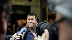 INTERVIU - Emmanuel Carrère: Din punct de vedere ideologic, nu e mare diferenţă între Putin şi Limonov