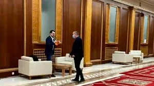 Explicaţia lui Vlad Voiculescu după ce a fost fotografiat fără mască: ”Am greşit şi toate criticile sunt justificate”