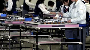 Panasonic Electric va închide trei fabrici din Japonia