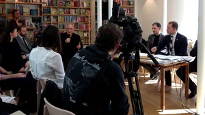 Deputatul Sturzu propune abrogarea timbrului literar. Editorii vor sesiza Avocatul Poporului