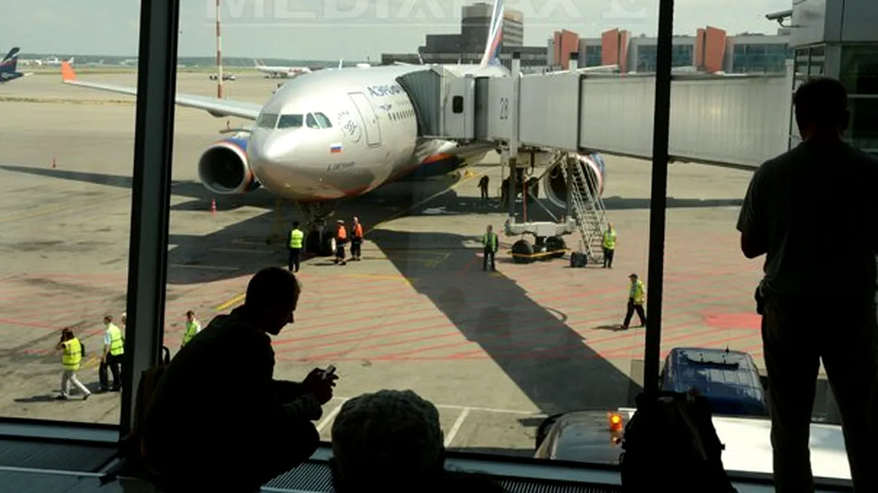 Avocat: Edward Snowden a părăsit aeroportul din Moscova. Se află într-un loc sigur. Are 