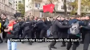 „Jos cu țarul”. Protest anti-Kremlin la Moscova, urmat de zeci de rețineri