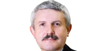 Primarul suspendat din Râmnicu Vâlcea, Emilian Frâncu, condamnat la 4 ani cu suspendare pentru corupţie