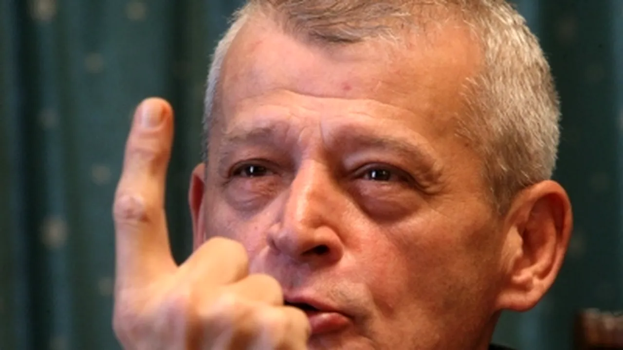 Sorin Oprescu optează pentru un guvern de profesionişti neangajaţi politic