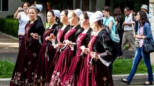 Opt ţări, la prima ediţie a Festivalului Internaţional de Dansuri Tradiţionale care are loc la Buzău - FOTO