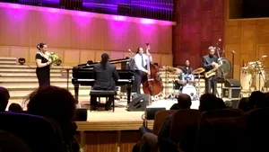 Cornelia Catanga a urcat pe scenă şi a întrerupt concertul saxofonistului Kenny Garrett din Capitală