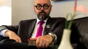 Scriitorul Carlos Ruiz Zafón a murit la 55 de ani. Volumele sale au fost traduse în peste patruzeci de limbi 