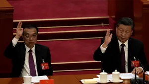 Xi Jinpig îşi reafirmă poziţia de lider absolut în China. Premierul Li Keqiang, înlăturat de la putere