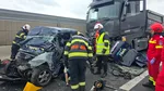 Doi oameni au murit într-un accident pe centura Bârladului. Mașina s-a ciocnit frontal cu un TIR