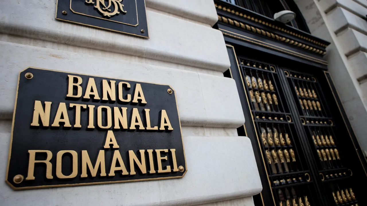 Curs valutar. Zi bună pentru LEU. Câştigă teren în faţa Euro, dolarului şi lirei sterline