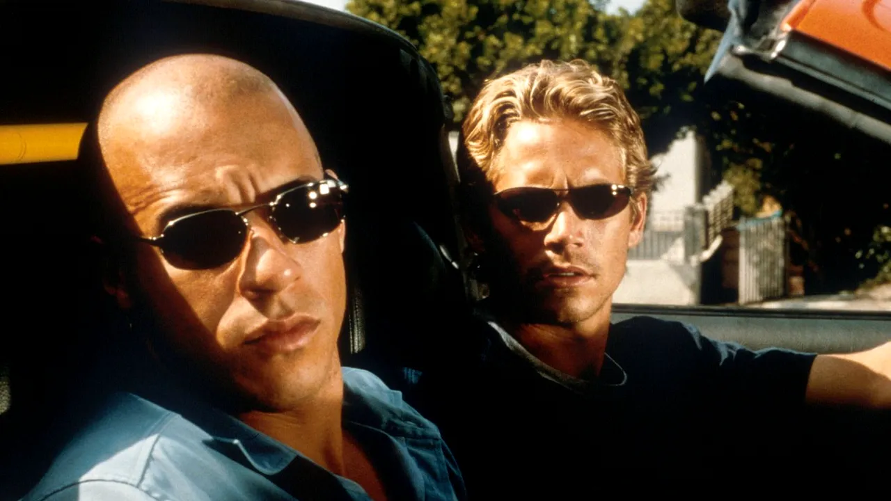 Automobilele care i-au aparţinut lui Paul Walker au fost vândute pentru 2,33 de milioane dolari. Modelul care a obţinut cel mai mare preţ