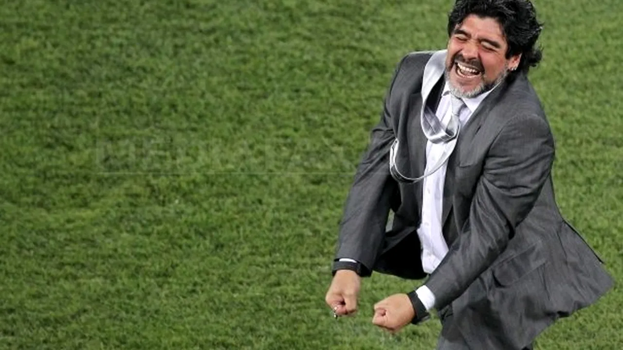 Maradona i-a transmis lui Fidel Castro că îl iubeşte şi că îl va vizita