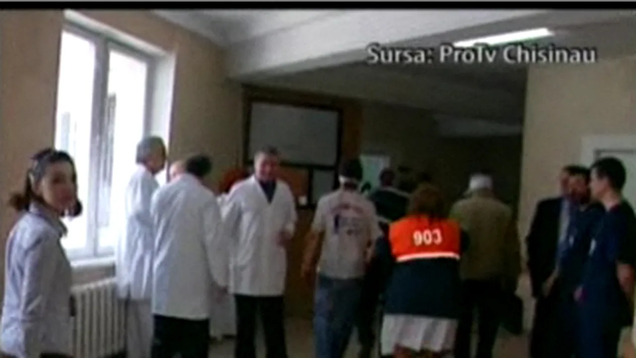 Cel puţin 200 de răniţi în urma protestelor de la Chişinău