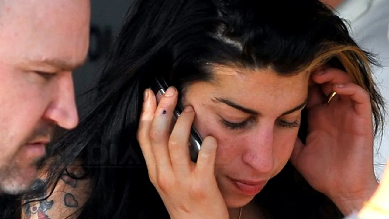 Celebrităţile i-au adus un ultim omagiu lui Amy Winehouse, pe Twitter