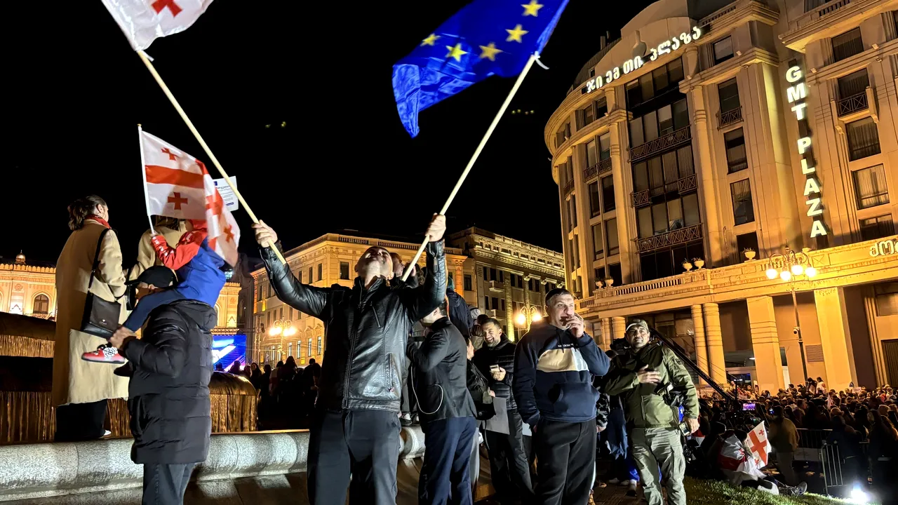 Alegeri legislative în Georgia: Opoziţia cere proteste după victoria contestată a partidului de guvernământ la alegeri