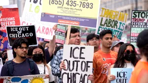 Peste 400 de arestări în operațiunea de imigrație din zona Chicago în mai puțin de două săptămâni