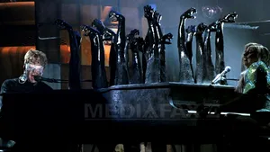 Elton John şi Lady Gaga cântă în duet pe coloana sonoră a unui film