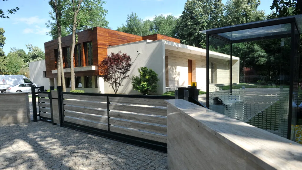 Peste 190 de locuințe RAAPPS ocupate de demnitarii români la prețuri modice. Chirii între 0 și 33 de euro pe lună, unele imobile ocupate ilegal