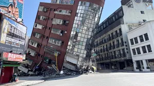 Echipele de salvare din Taiwan caută 18 persoane dispărute după cutremur