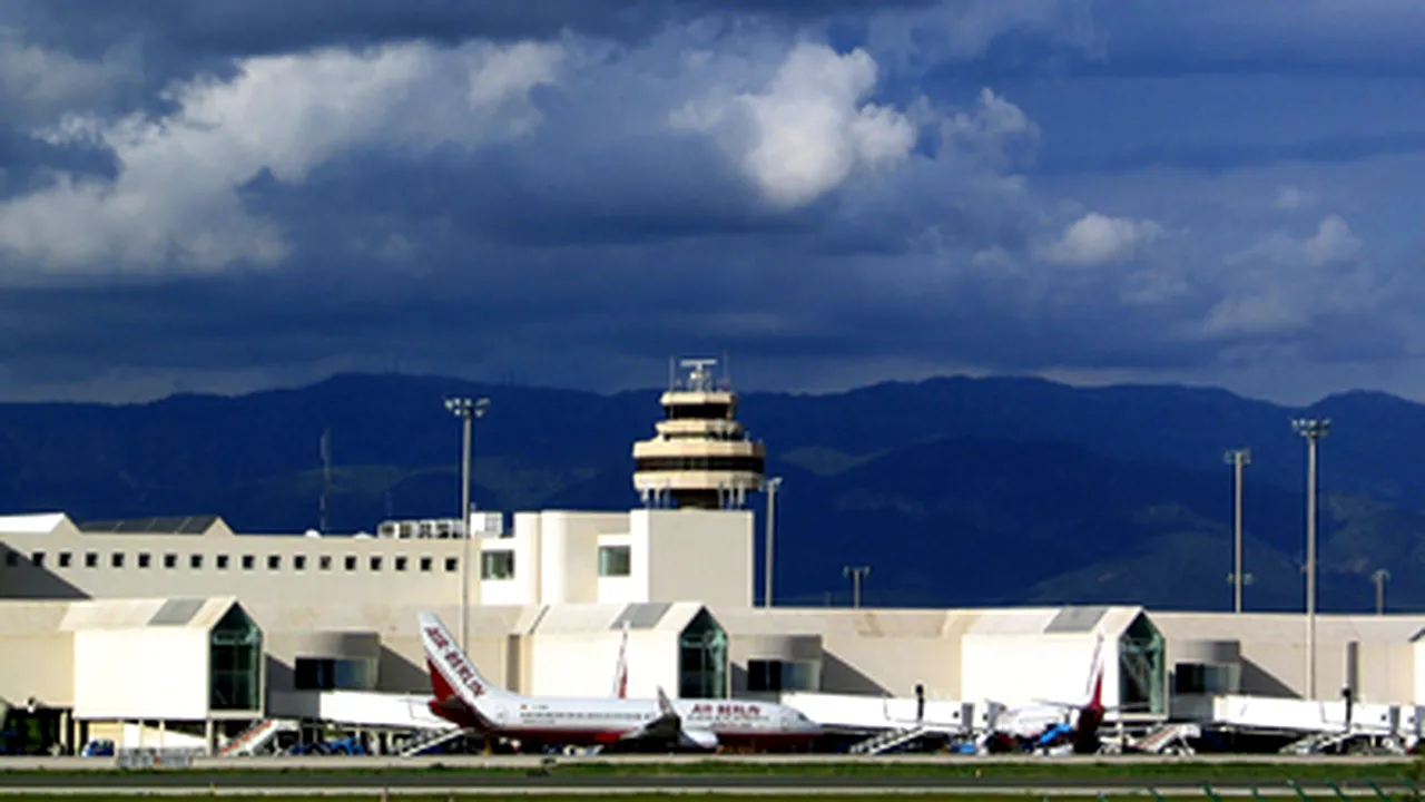 Un britanic beat a împărţit moştenirea sa de 52.000 euro călătorilor dintr-un aeroport