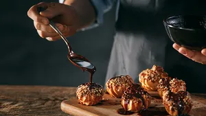 Prăjiturile sale au dus-o la închisoare. O femeie din Egipt a fost arestată din cauza prăjiturilor ”indecente”