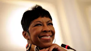 Natalie Cole vrea să ajungă în Transilvania