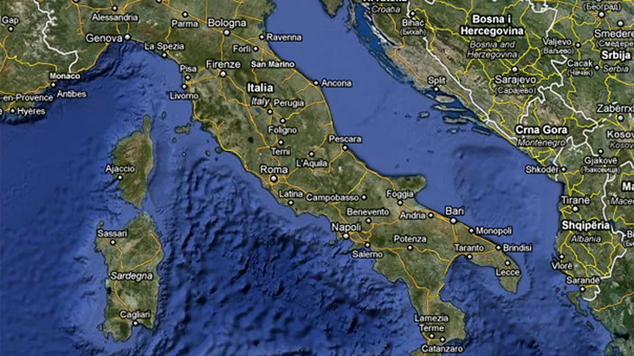 Coastele din sudul Italiei, cu risc de tsunami din cauza unui vulcan submarin