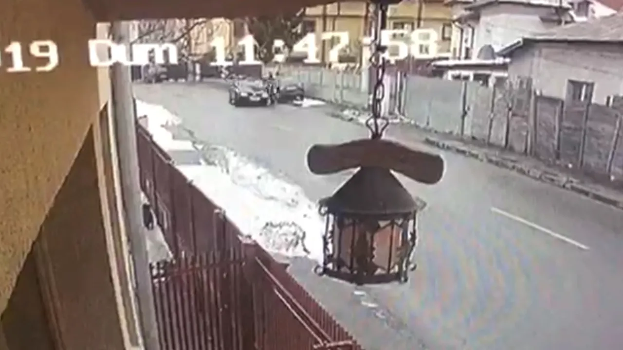Un bărbat din Piteşi a fost reţinut după ce şi-a lovit intenţionat soacra cu maşina | FOTO, VIDEO