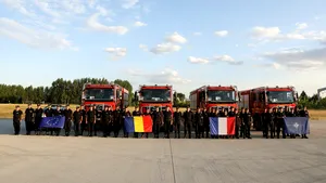 Pompierii români au efectuat prima misiune în Franţa