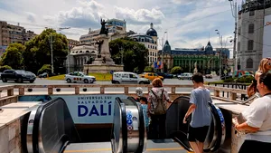 Nicuşor Dan: Toate scările rulante din Pasajul pietonal de la Piaţa Universităţii sunt funcţionale