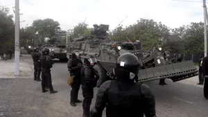 1 Iunie | Trafic îngreunat pe mai multe drumuri din ţară pentru deplasarea unor coloane militare la un exerciţiu NATO