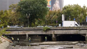 Clarificări privind dreptul de proprietate a terenului din Parcul Unirii şi a părţii supraterane