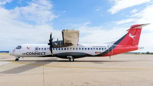 AirConnect, cea mai nouă companie aeriană românească, începe zborurile regulate. Vor fi curse interne şi externe