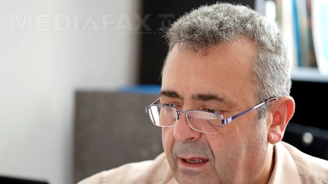 REPORTAJ - Un inginer devenit poliţist face, de 15 ani, portretele robot ale celor mai căutaţi infractori: ”Când l-am văzut pe primul, am răsuflat uşurat: era exact aşa cum îl desenasem” - FOTO