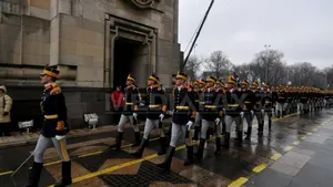 Ziua Naţională la Arcul de Triumf, cu cetăţeni entuziaşti şi politicieni puţini - GALERIE FOTO, VIDEO
