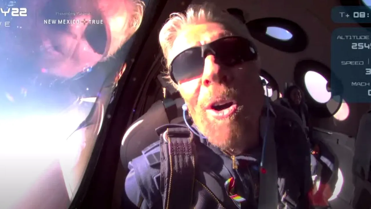 Primul turist în Spaţiu, miliardarul Richard Branson, a revenit pe Pământ. Misiunea navetei Unity, un succes
