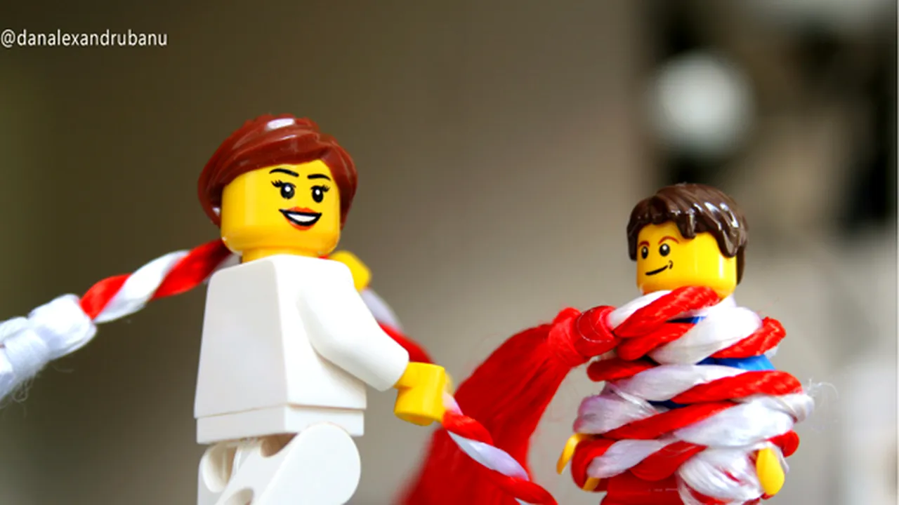 Omul care fotografiază lumea văzută de figurine Lego - FOTO