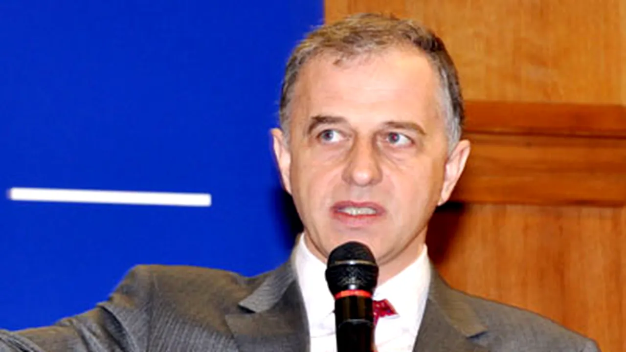 Geoană: Băsescu face giumbuşlucuri privind propria candidatură
