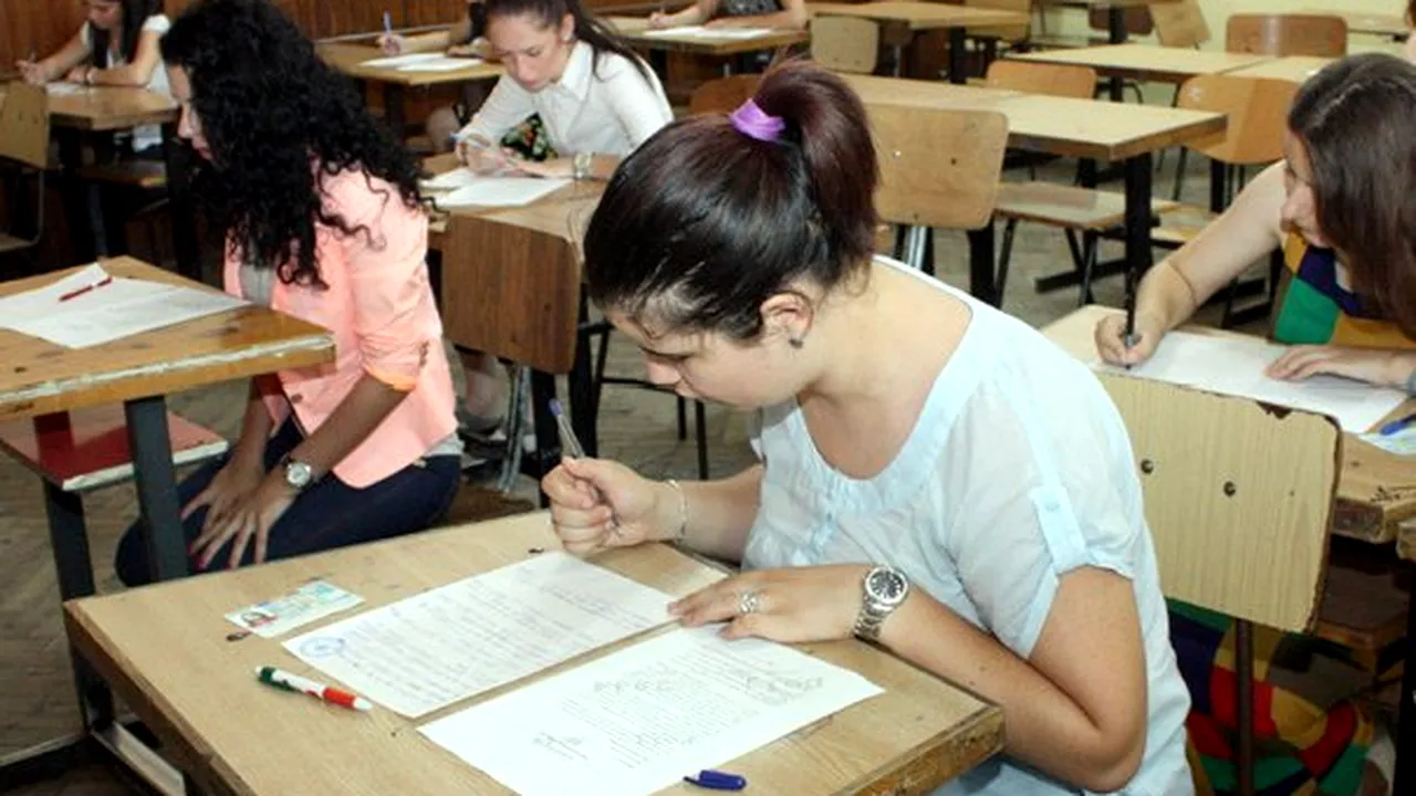 Absolventă cu 10 a examenului de Bacalaureat: 