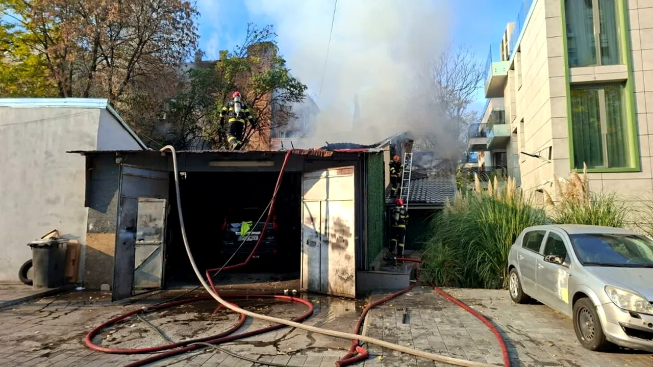 Incendiu puternic la o casă din Sectorul 2 al Capitalei: Risc de propagare a flăcărilor