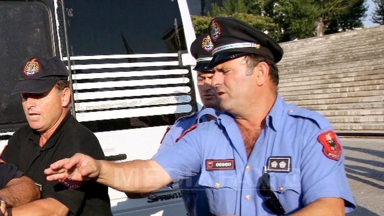 ATAC ARMAT în apropierea unei secţii de votare din Albania: Un activist al opoziţiei de stânga a fost ucis