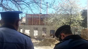 GALERIE FOTO ACCIDENT de muncă la  Timişoara: Doi muncitori au murit după ce plafonul unei clădiri în construcţie a căzut peste ei