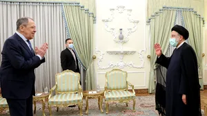 Rusia şi Iran se aliază împotriva Occidentului. Lavrov a mers la Teheran să discute despre acordul nuclear 