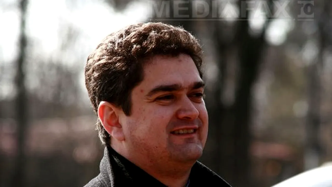 Paleologu: Nu cred în alegeri anticipate. Nu văd demisia preşedintelui ca pe o soluţie