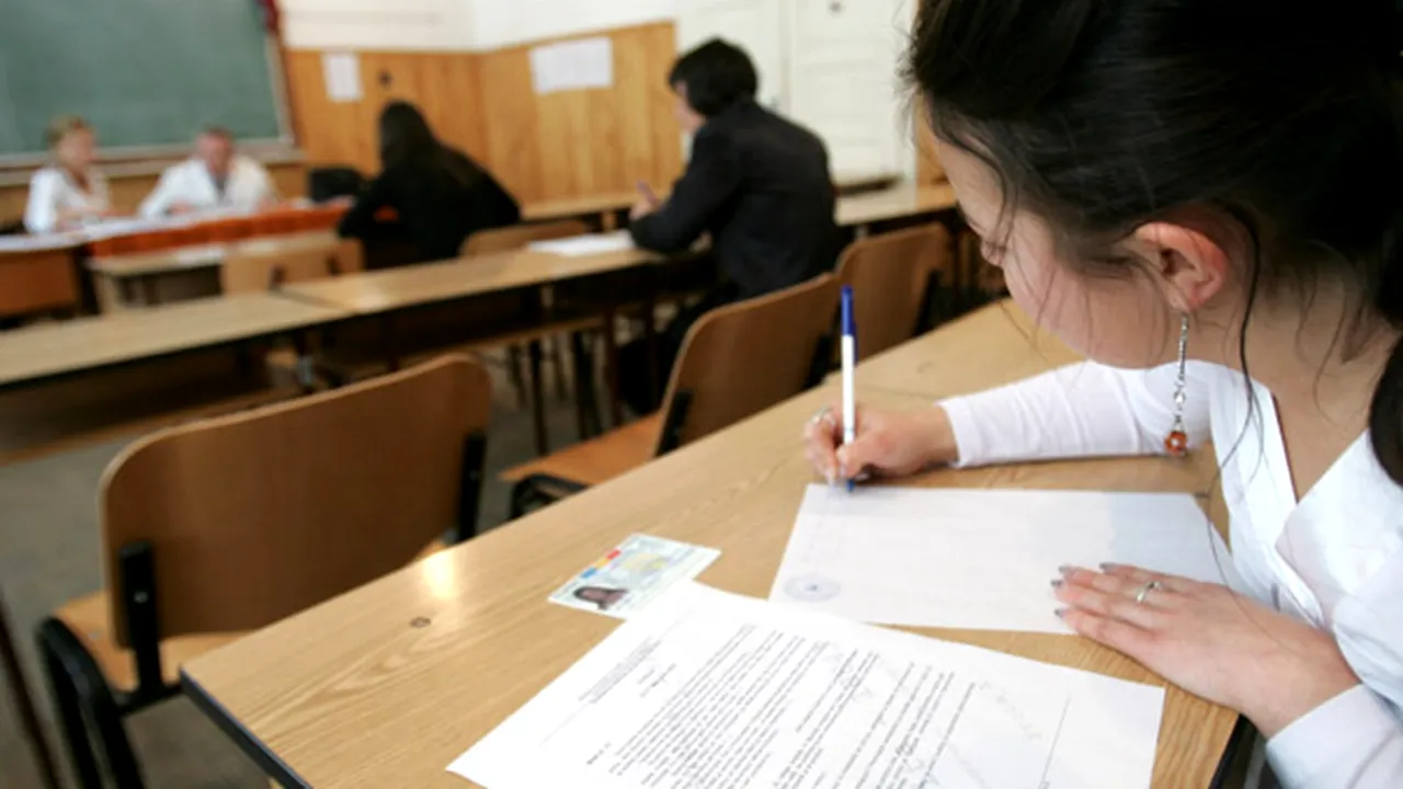FOTO | SUBIECTE BACALAUREAT 2017, proba de română. Profil real: Caracterizarea unui personaj dintr-un text narativ al lui Rebreanu sau Slavici/ Profil uman: Relaţia dintre două personaje dintr-o operă a lui Marin Preda 