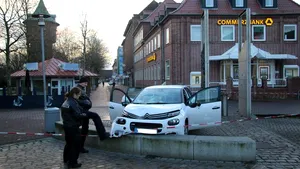Cel puţin şase răniţi după ce un individ a lovit cu o maşină un grup de pietoni, în Germania