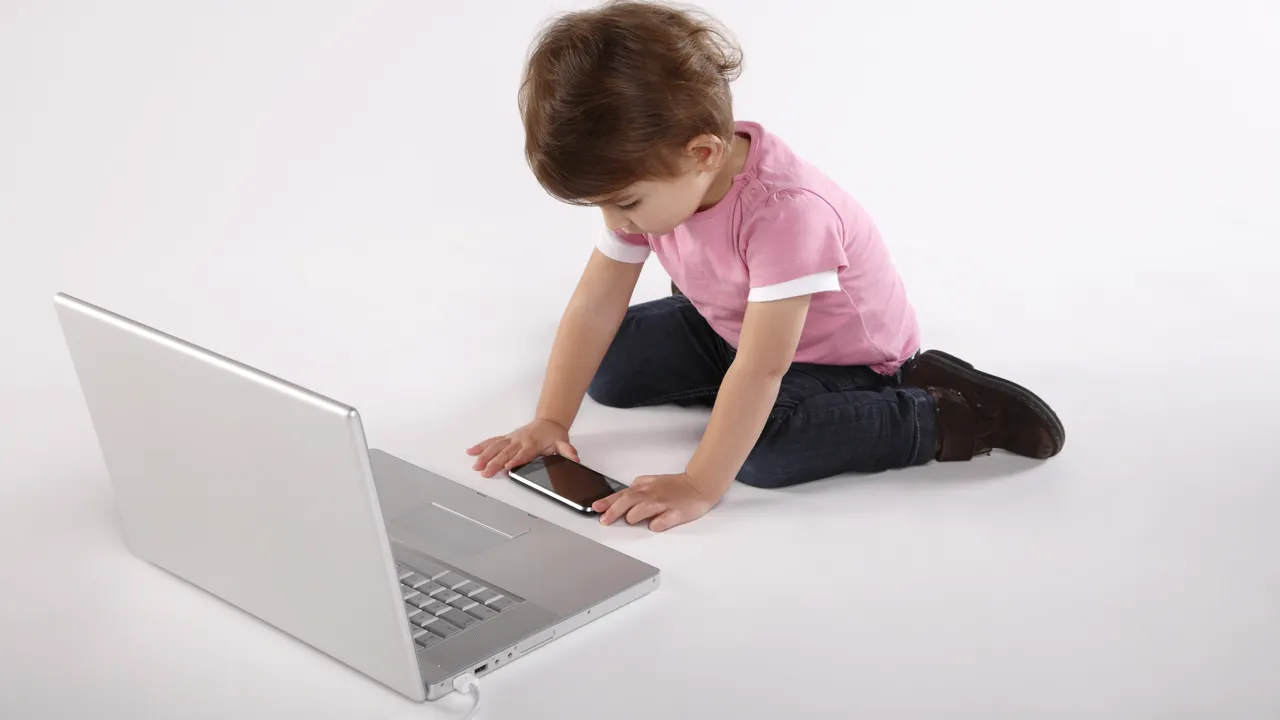 Psiholog, despre timpul petrecut de copii pe internet: 